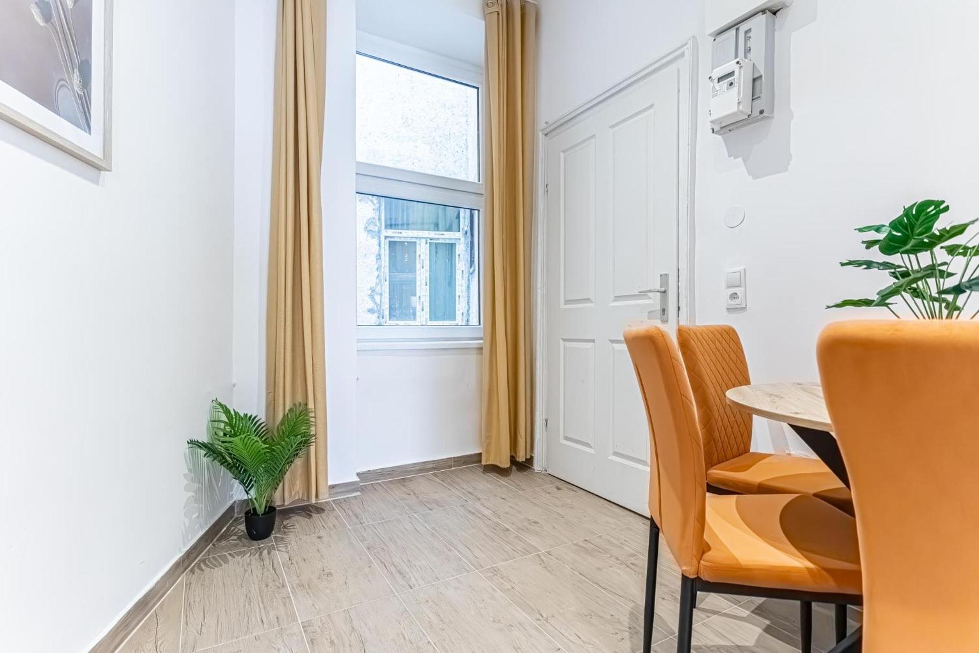 Cost Effective City Life 1Br In Classic Building Vídeň Exteriér fotografie